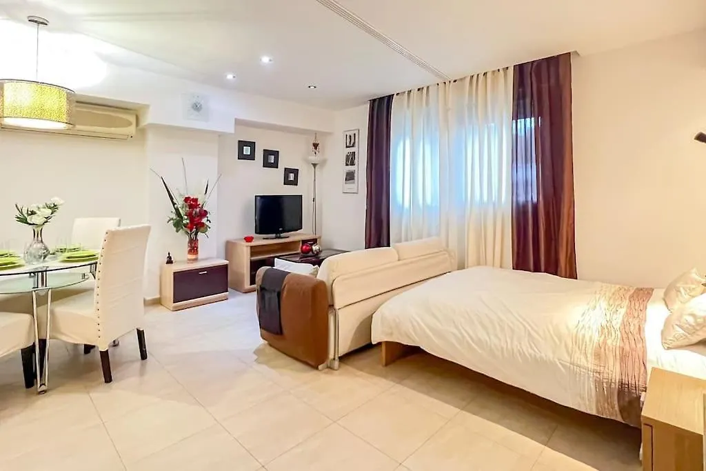 Apartment Oleholidays Panorama Junto Al Mar Marbella Spain